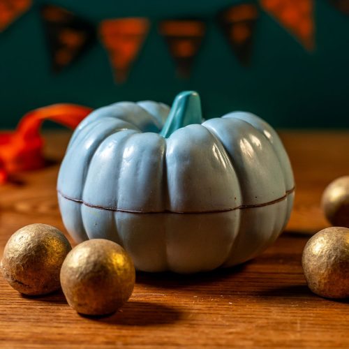 Baravellis Pale Blue Pumpkin Bonbonierre